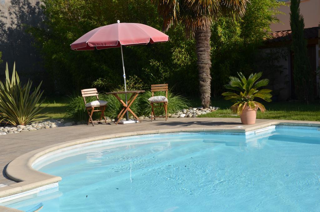 Chambre D'Hotes Et Spa Agen Bagian luar foto